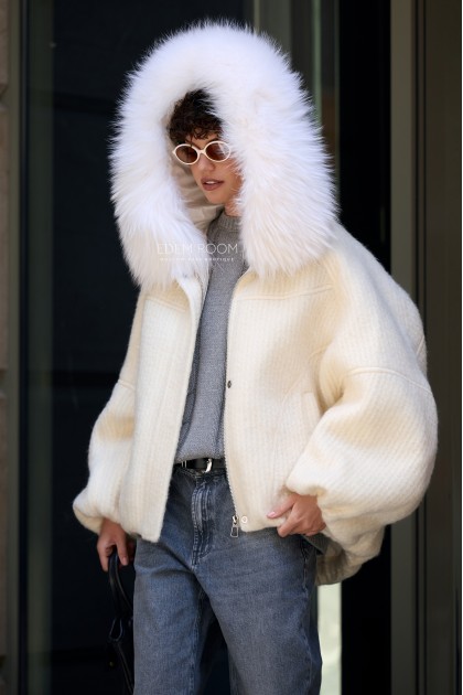 короткая пуховая куртка