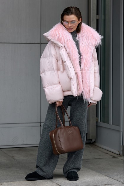 молодёжная куртка - пуховик с мехом