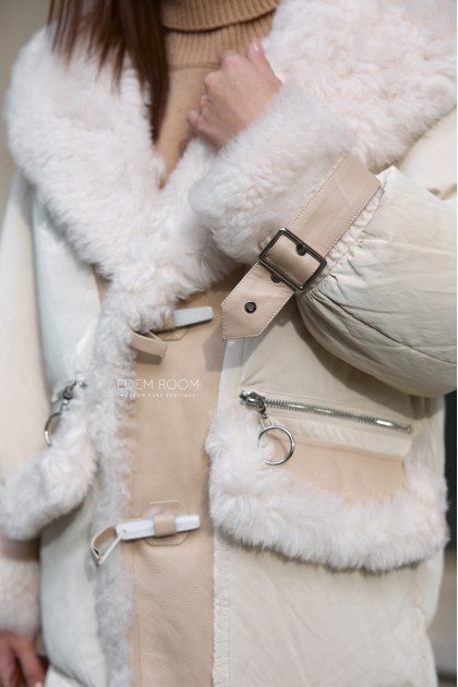 куртка - пуховик с мехом тиградо