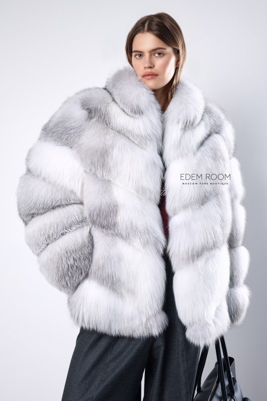 полушубок из арктической лисы