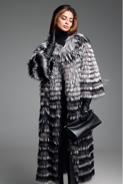 меховое пальто из чернобурой лисы 