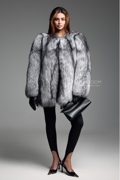 Шуба из чернобурой лисы без воротника