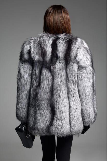 Шуба из чернобурой лисы без воротника