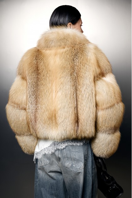 короткая шуба из финской лисы