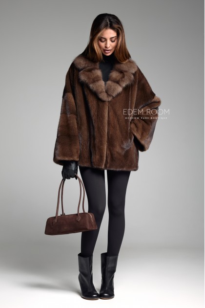 норковая куртка с воротником из куницы