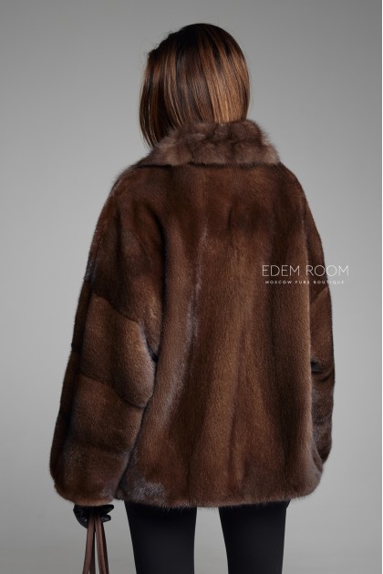 норковая куртка с воротником из куницы