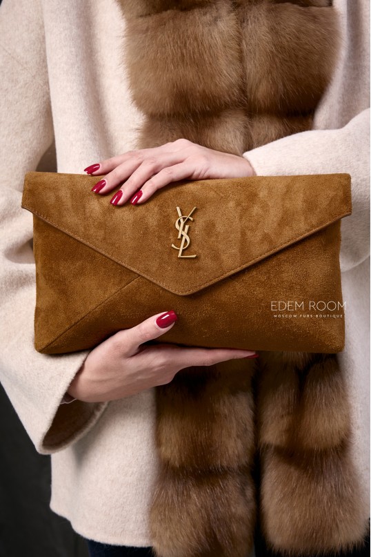 клач  Yves Saint Laurent