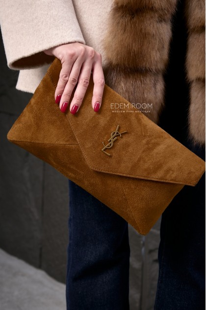 клач  Yves Saint Laurent