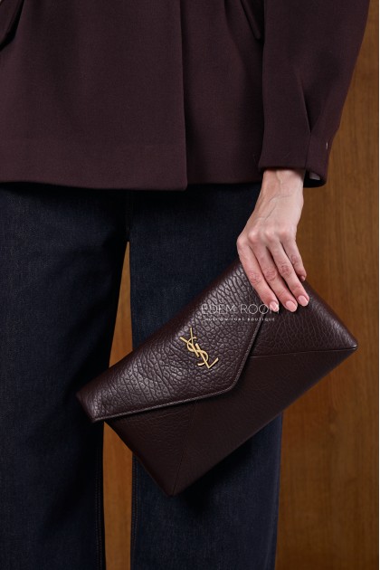 Сумка конверт от Saint Laurent