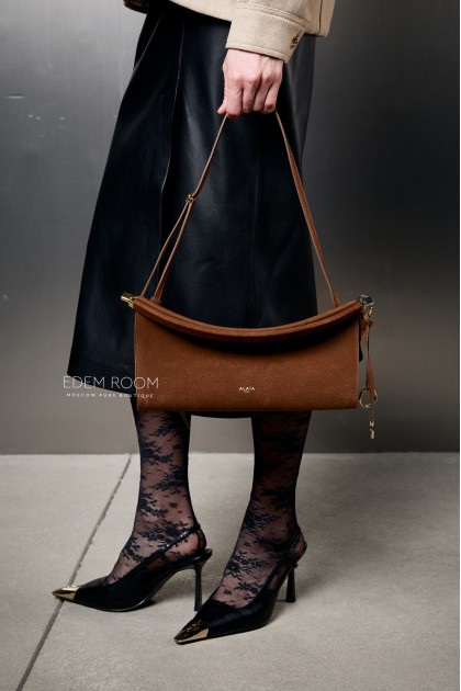 сумка - клач от бренда Alaia