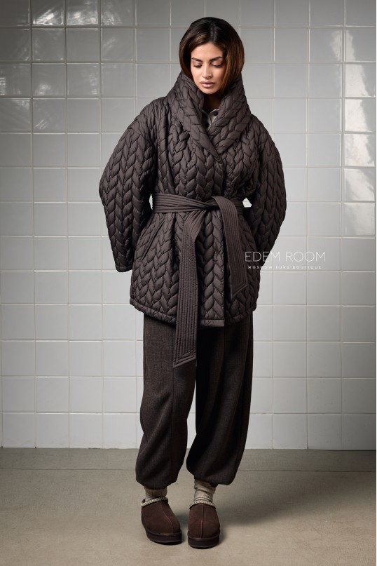 Демисезонная куртка под пояс