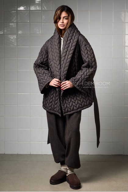 Демисезонная куртка под пояс