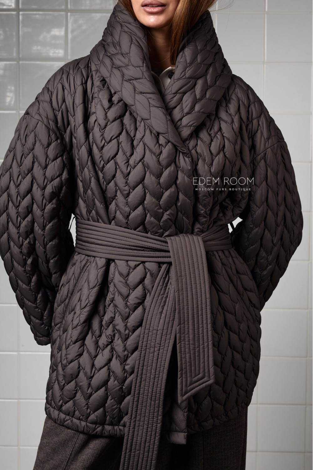 Демисезонная куртка под пояс