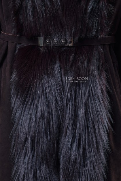 пальто из натуральной замшевой кожи с мехом лисы