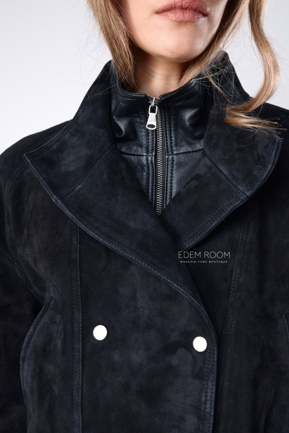 чёрная куртка из замшевой кожи