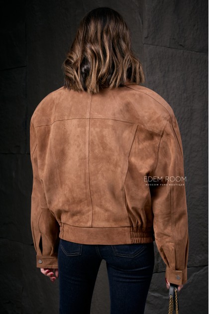 модная куртка из замшевой кожи