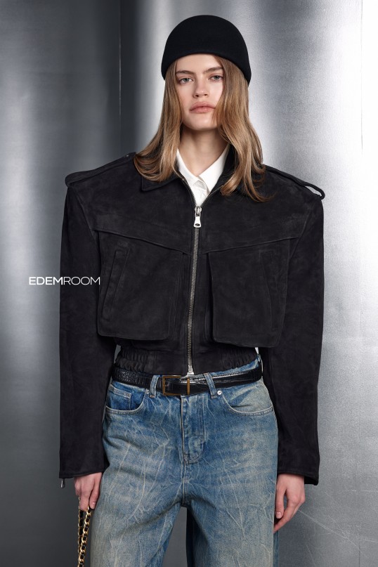 короткая замшевая куртка на резинке