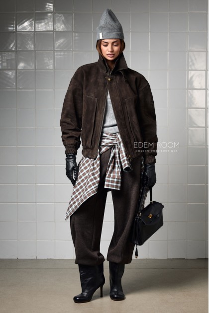 Замшевая куртка - бомбер