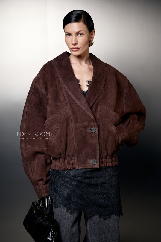 бомбер из замшевой кожи