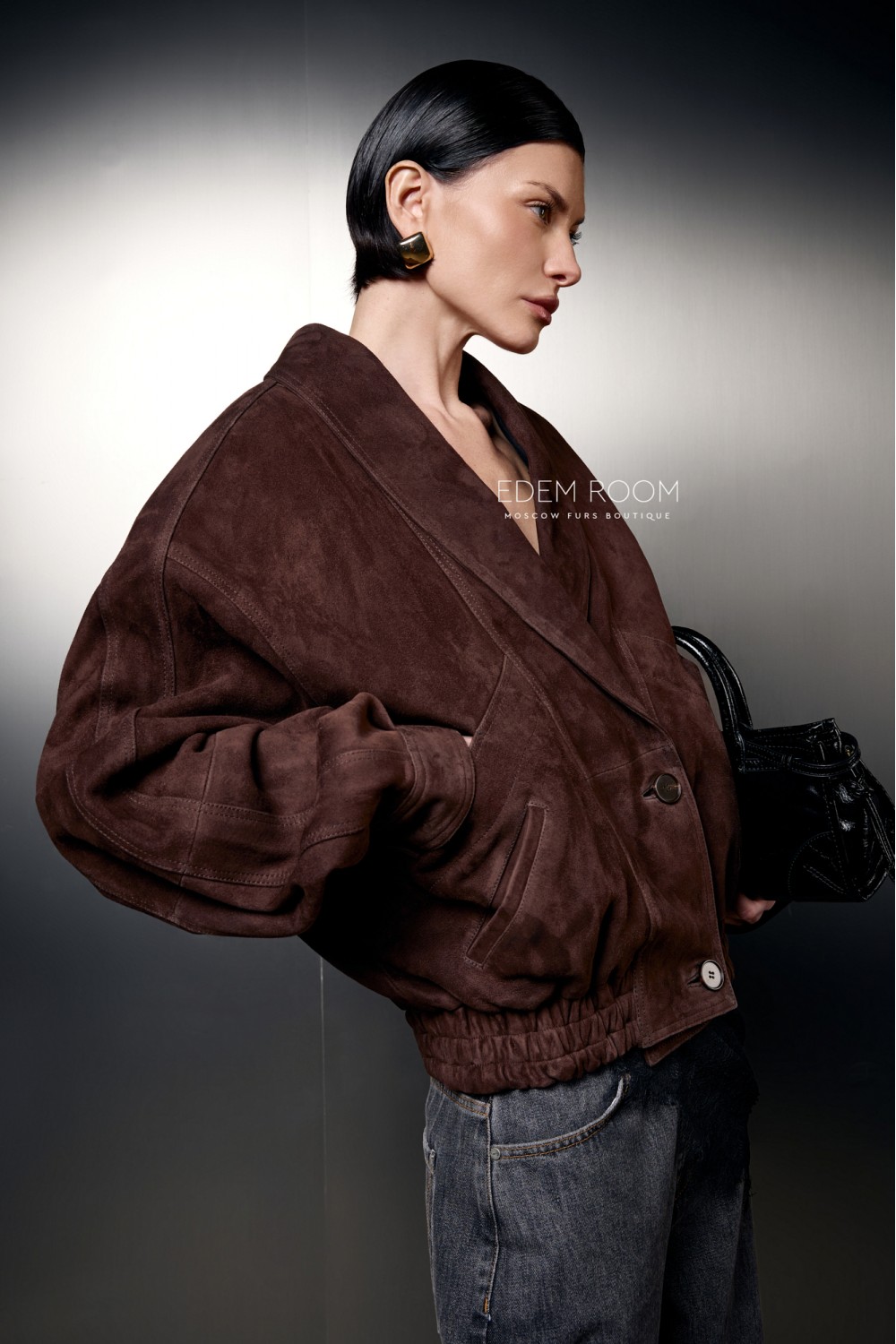 бомбер из замшевой кожи