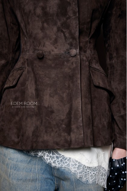  приталенный пиджак из замшевой кожи