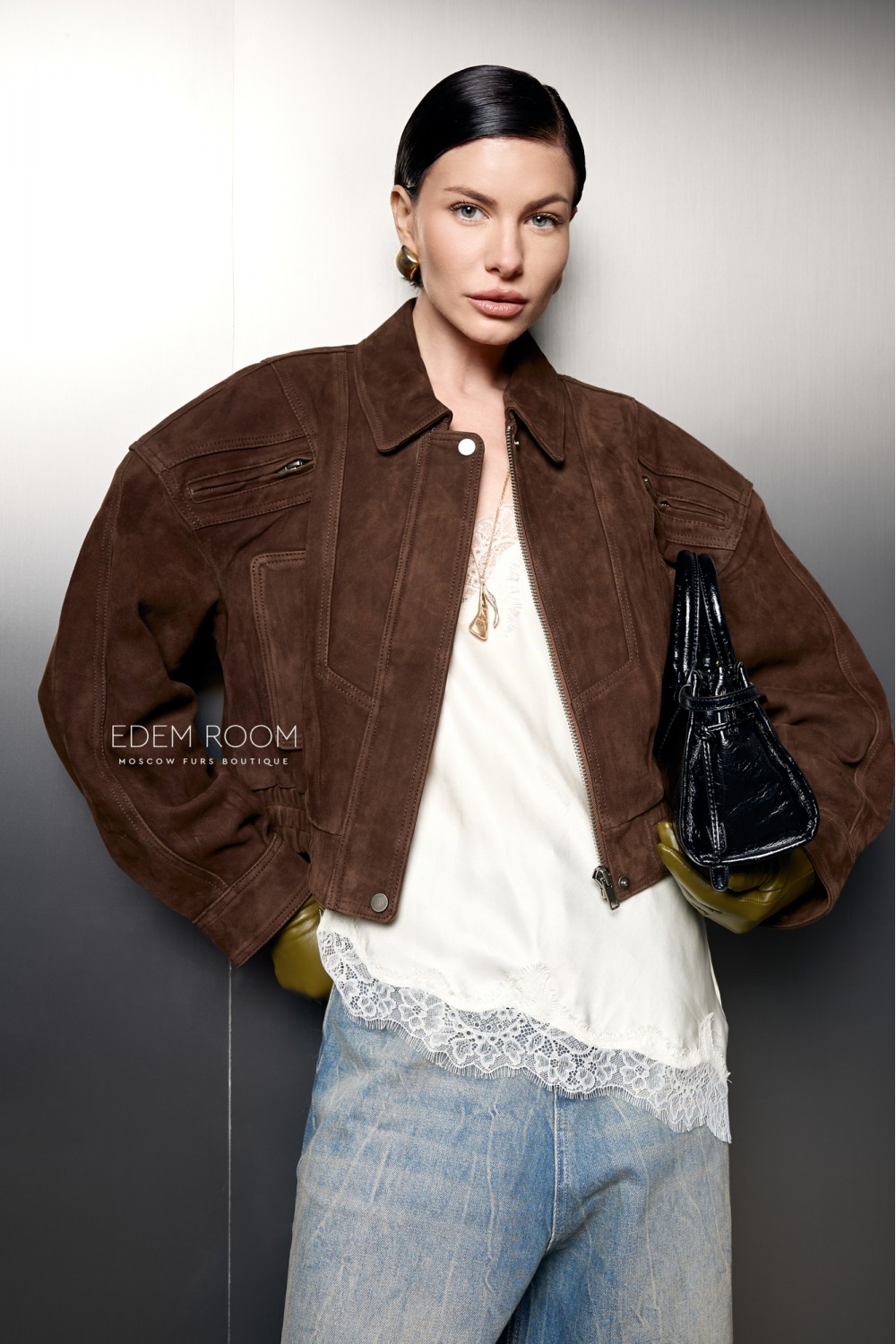короткая куртка из замшевой кожи