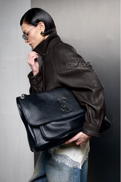 женская кожаная куртка на резинке