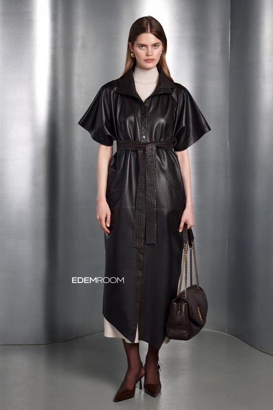 кожаный плащ рубашка