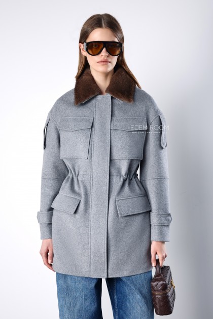 парка - пальто с меховым воротником