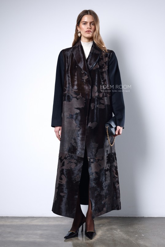 Итальянское пальто из меха - cavalino