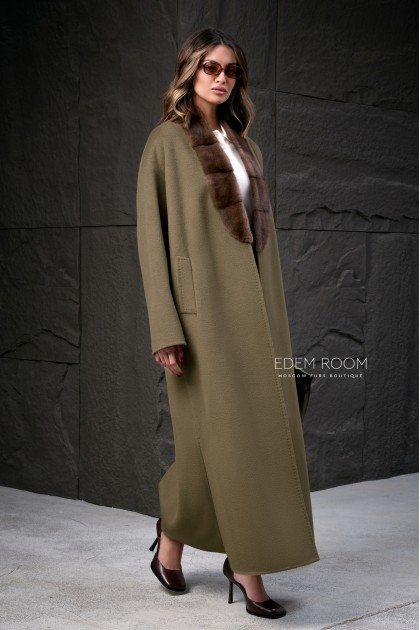облегчённое пальто c разрезами с мехом