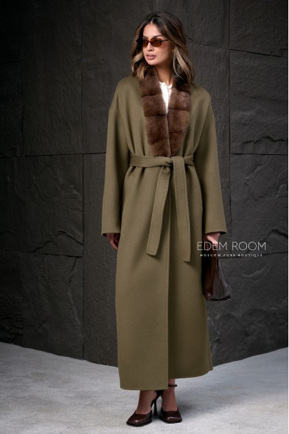 облегчённое пальто c разрезами с мехом