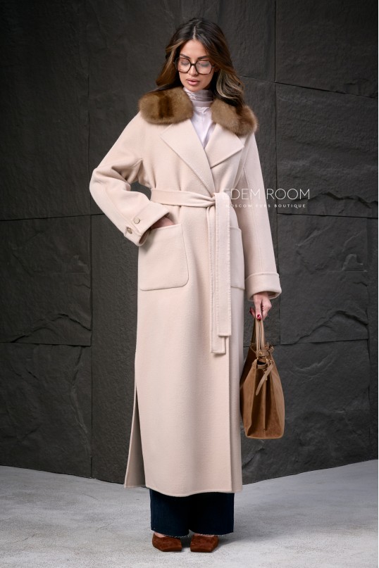 пальто с мехом