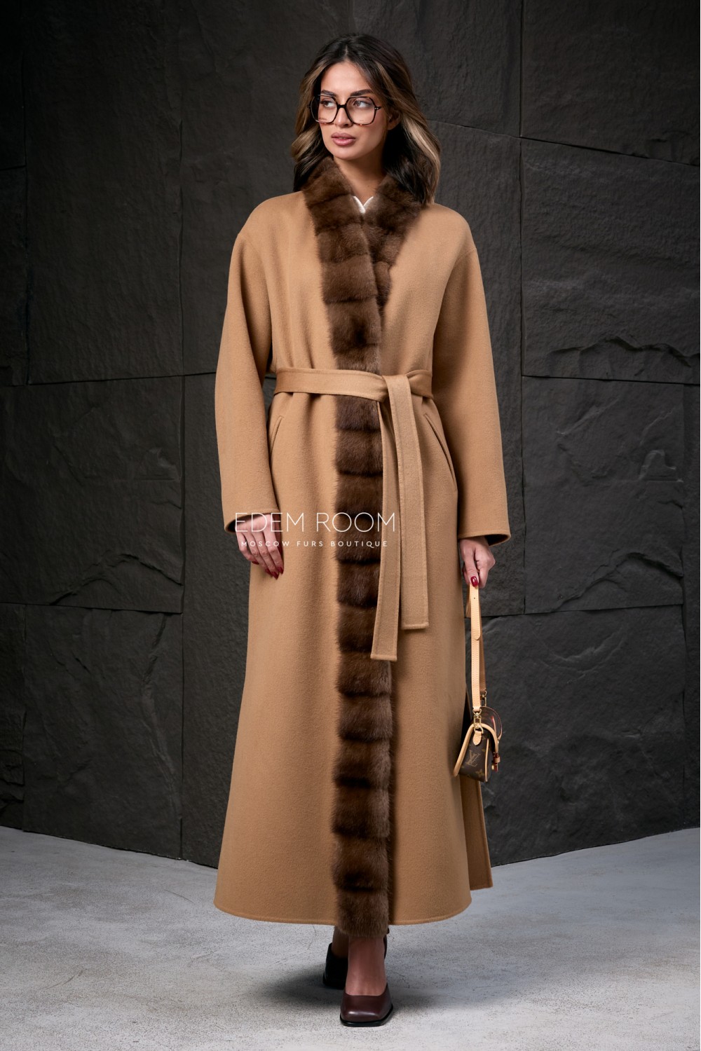 пальто с мехом