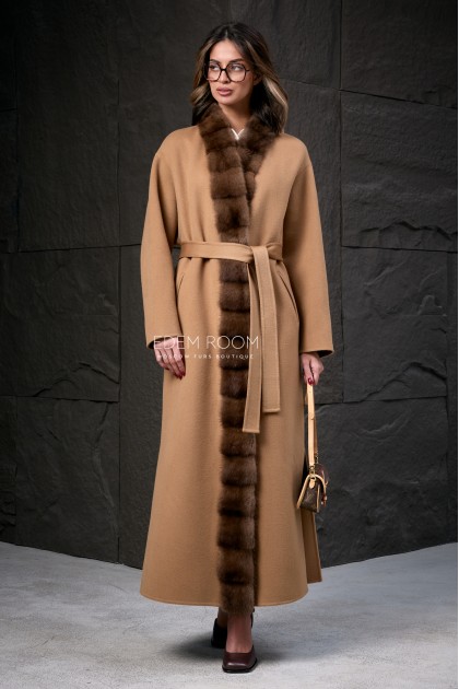 пальто с мехом