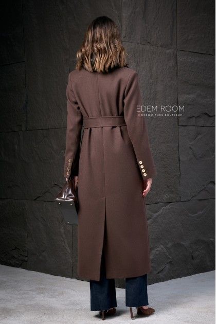 коричневое пальто с норковым воротником