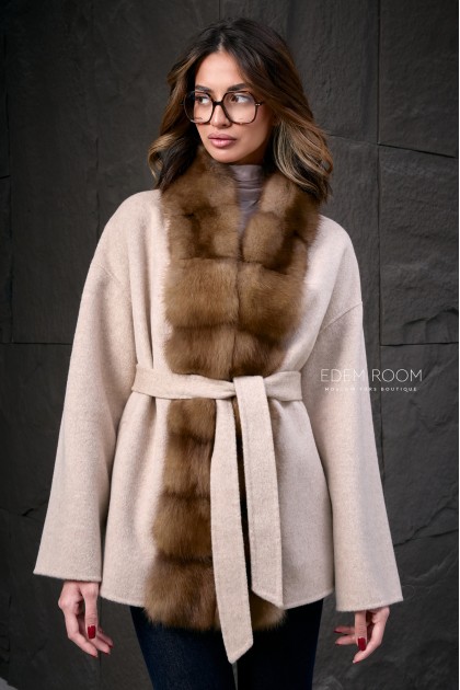 пальто с мехом