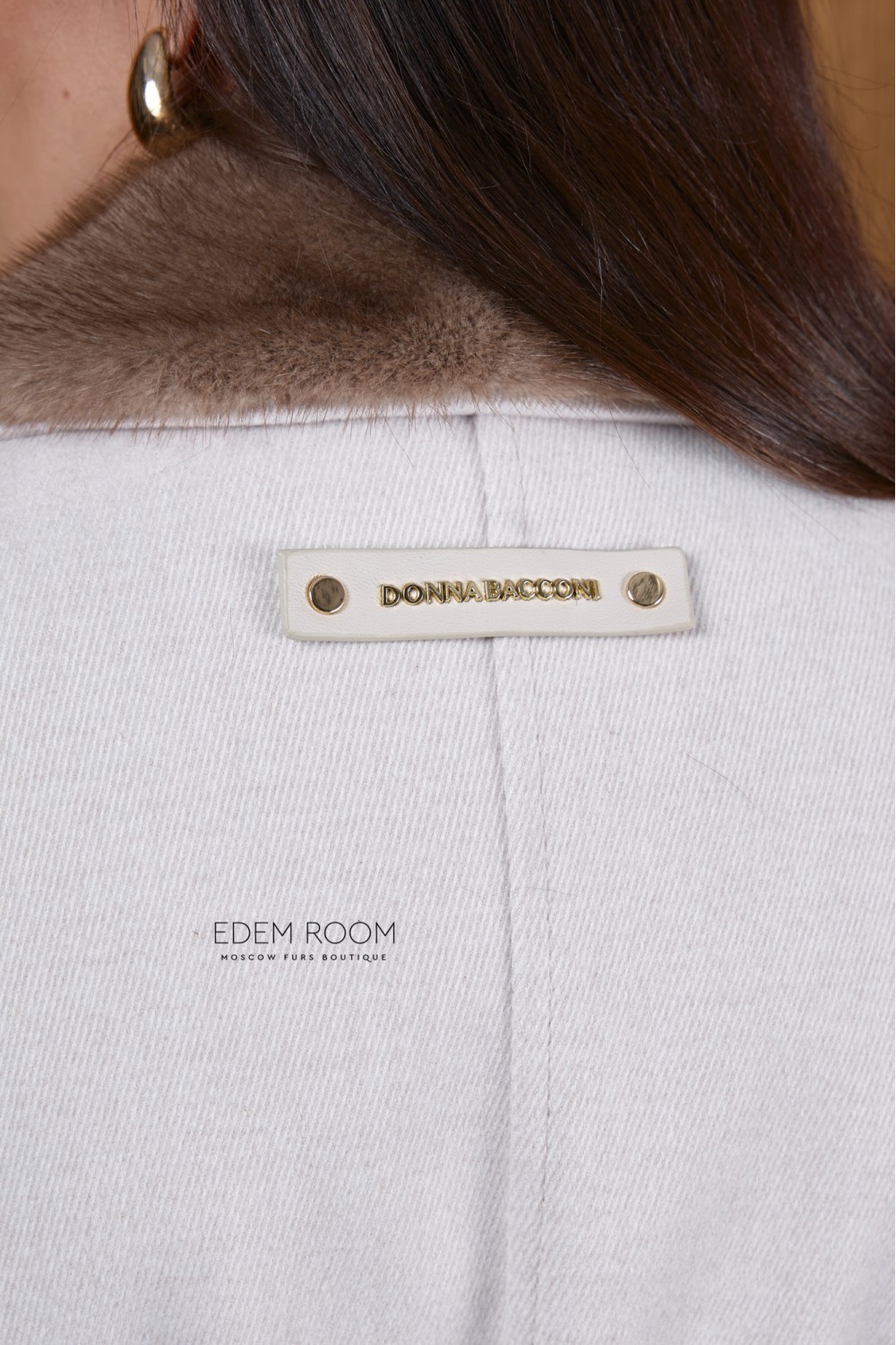 классическое пальто с воротником из норки