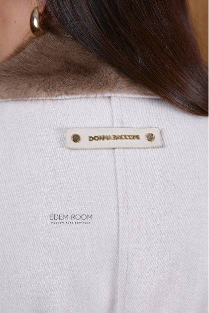 классическое пальто с воротником из норки