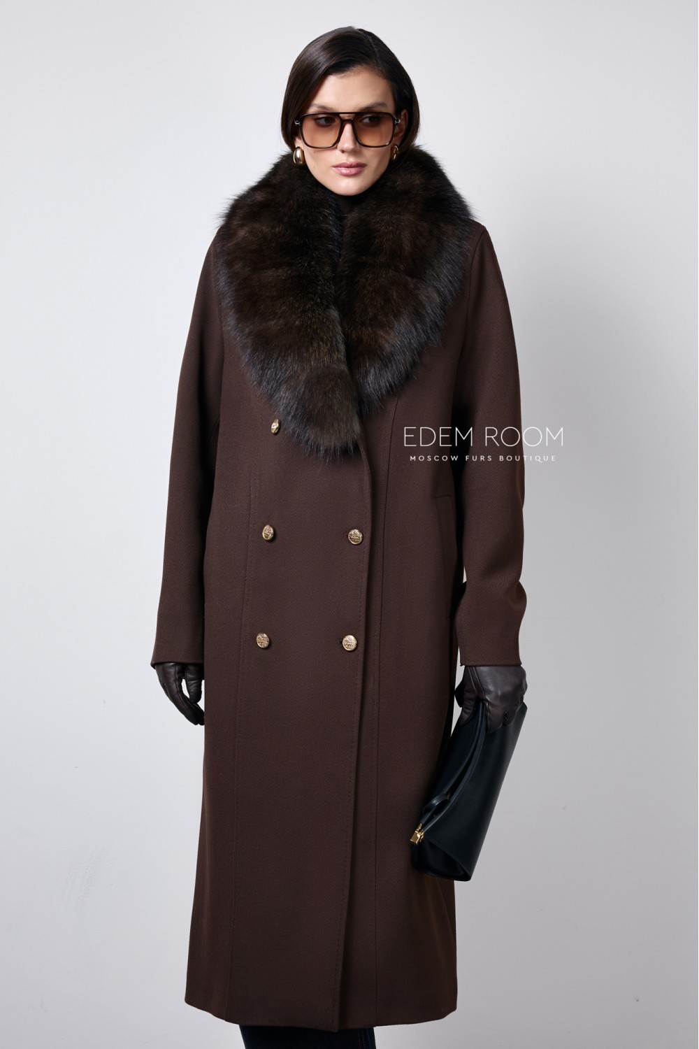 Пальто с меховым воротником от Donna Bacconi