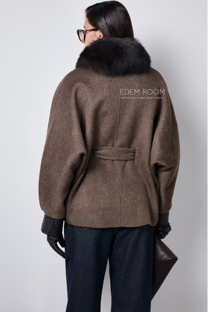 Пальто - куртка с мехом песца