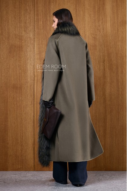 Итальянское пальто с мехом лисы