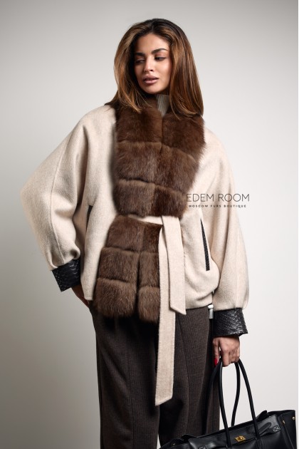 Пальто с мехом