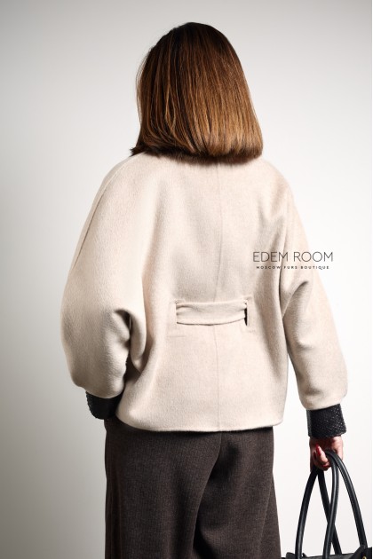 Пальто с мехом