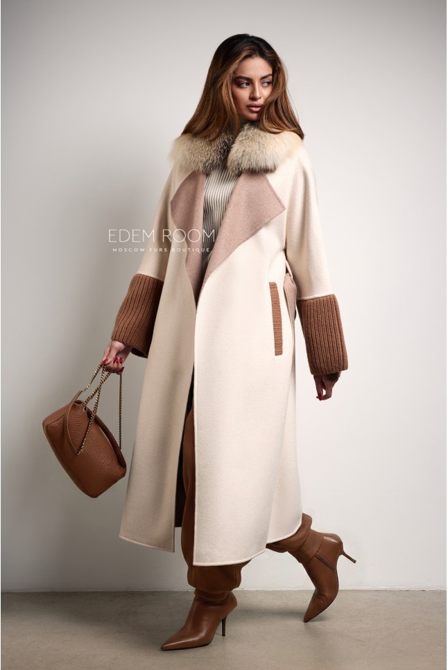 шерстяное пальто с меховым воротником