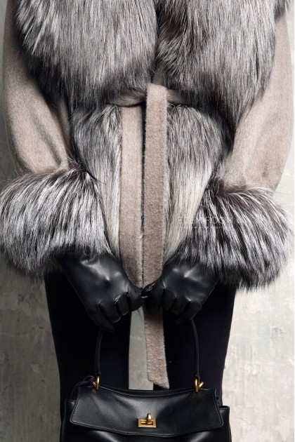 Пальто с мехом