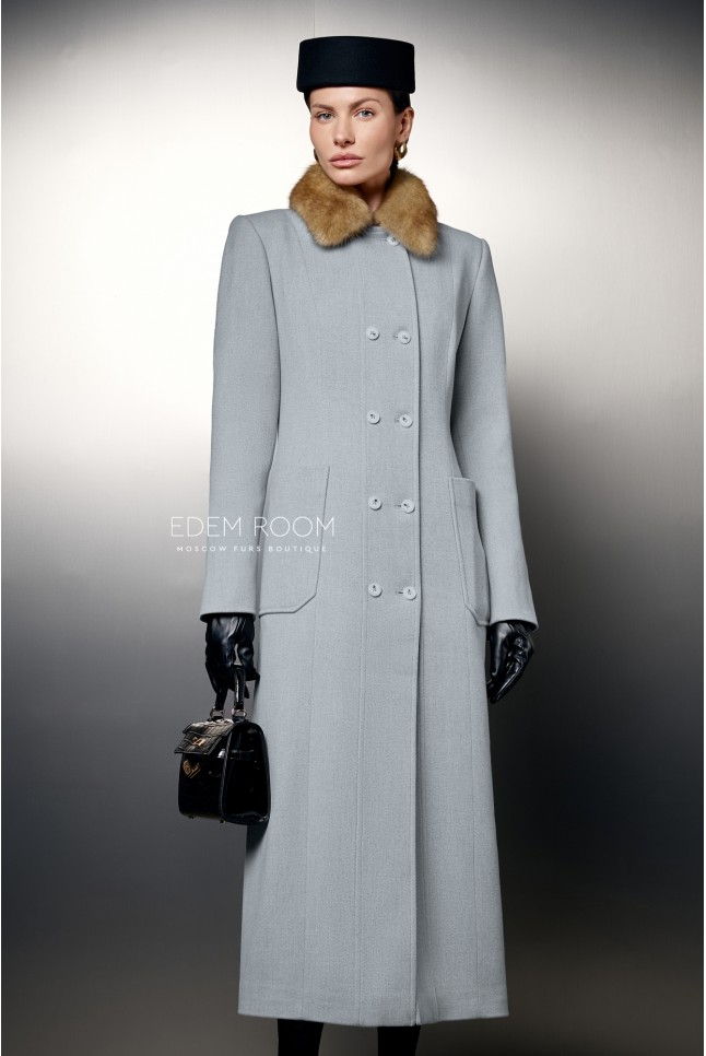 пальто приталенное с мехом от Donna Bacconi