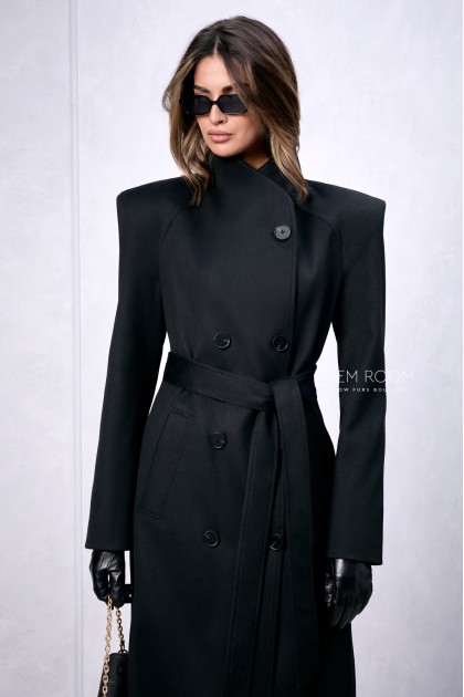 длинное чёрное пальто 