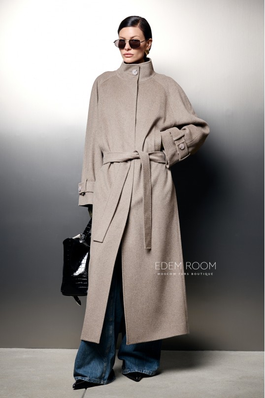 длинное пальто с поясом