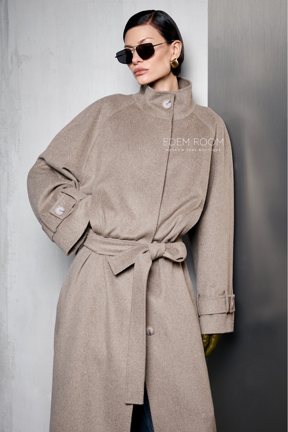длинное пальто с поясом